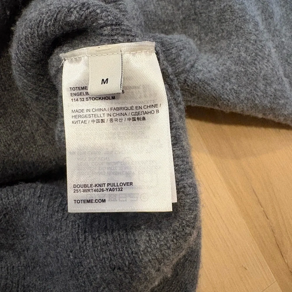 Toteme Gray Oversized Wool Blend Sweater - Picture 8 of 8